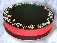 Load image into Gallery viewer, Raspberry Mousse Cake
